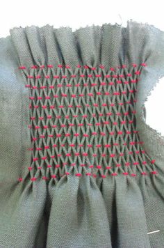 SMOCKING 002