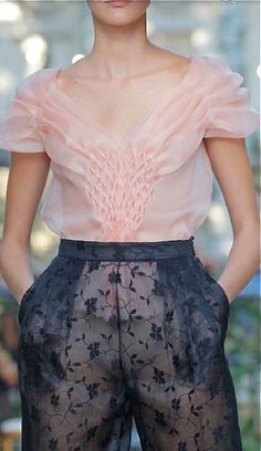 SMOCKING 010