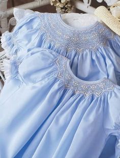 SMOCKING 025