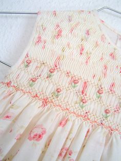 SMOCKING 029