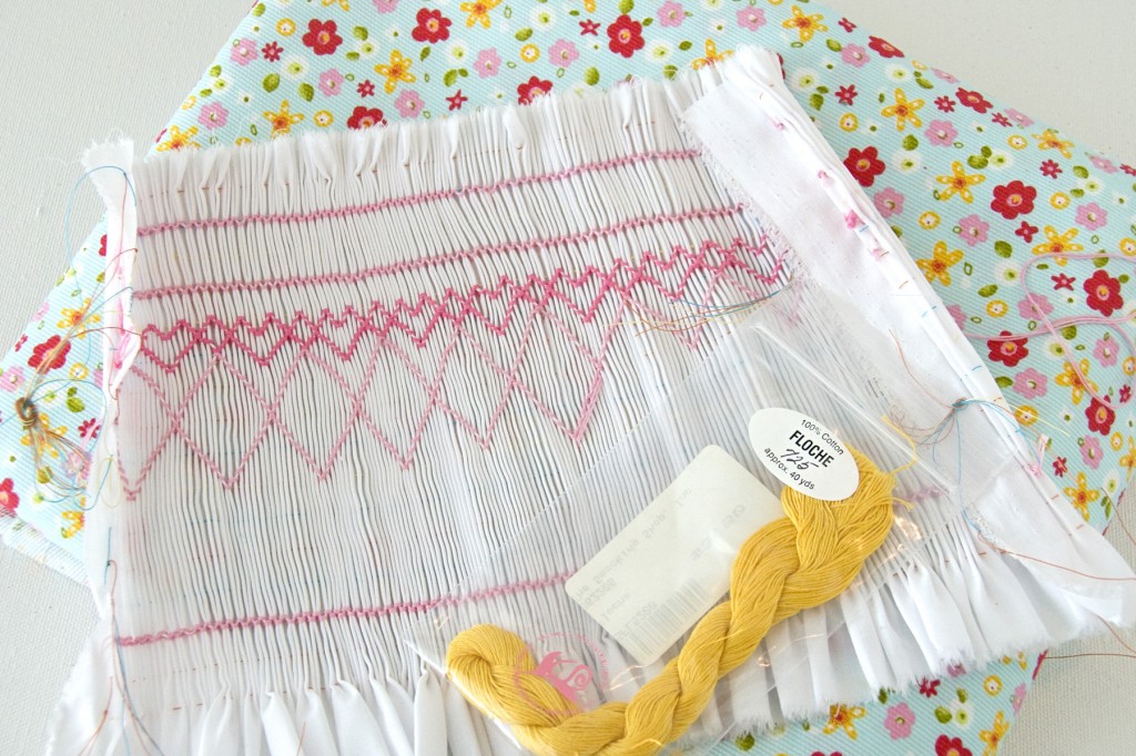 SMOCKING 033