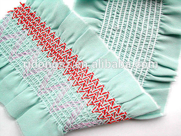 SMOCKING 037